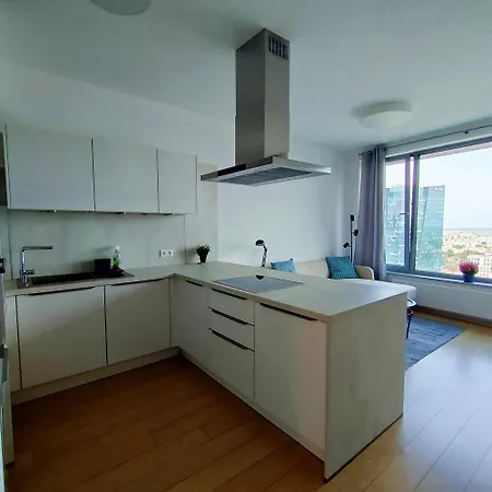 Apartment Sky Park 26th Floor Free Parking Free Wi-fi Bratislava