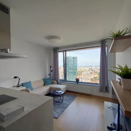Apartment Sky Park 26th Floor Free Parking Free Wi-fi Bratislava
