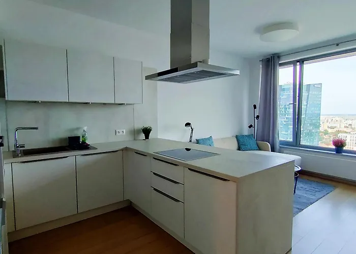 아파트 Sky Park 26th Floor Free Parking Free Wi-fi 브라티슬라바