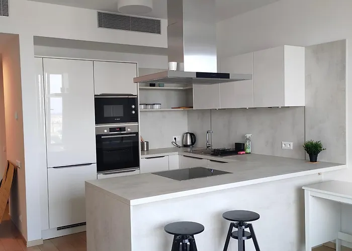 Sky Park 26th Floor Free Parking Free Wi-fi *